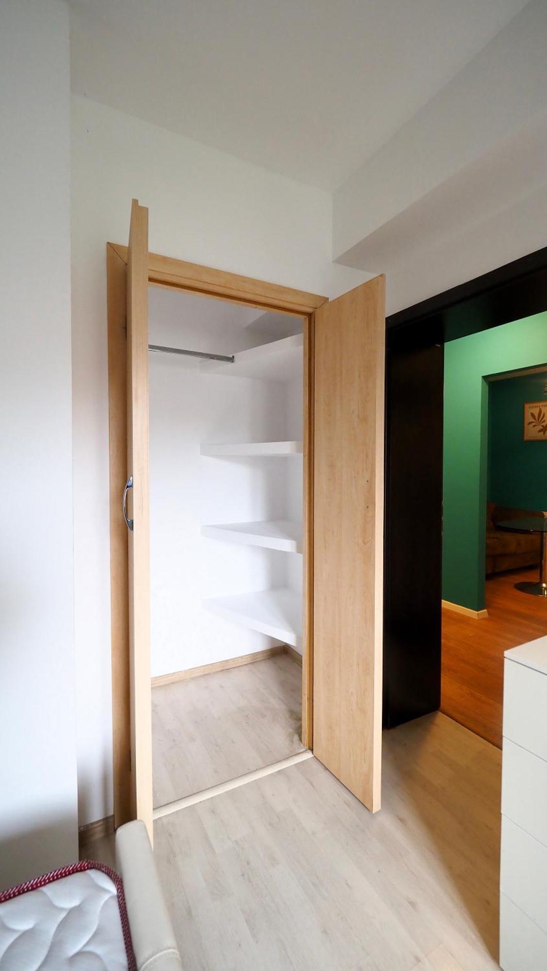 Iassium Airport Apartments ヤシ エクステリア 写真